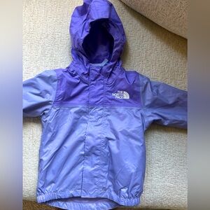 Baby North face excellent condition out in inner jackets 12-18 months